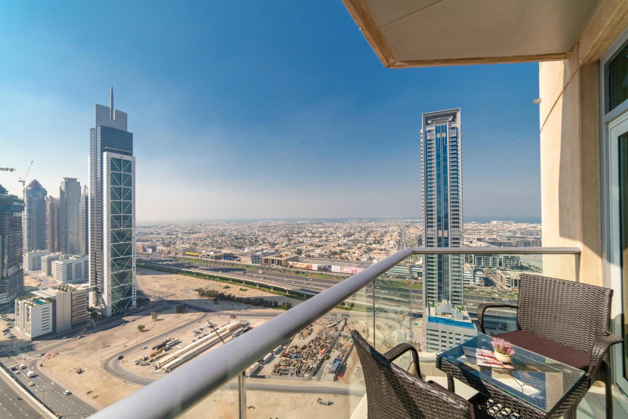 شقة Icon Casa Living - Super Loft West Tower دبي المظهر الخارجي الصورة